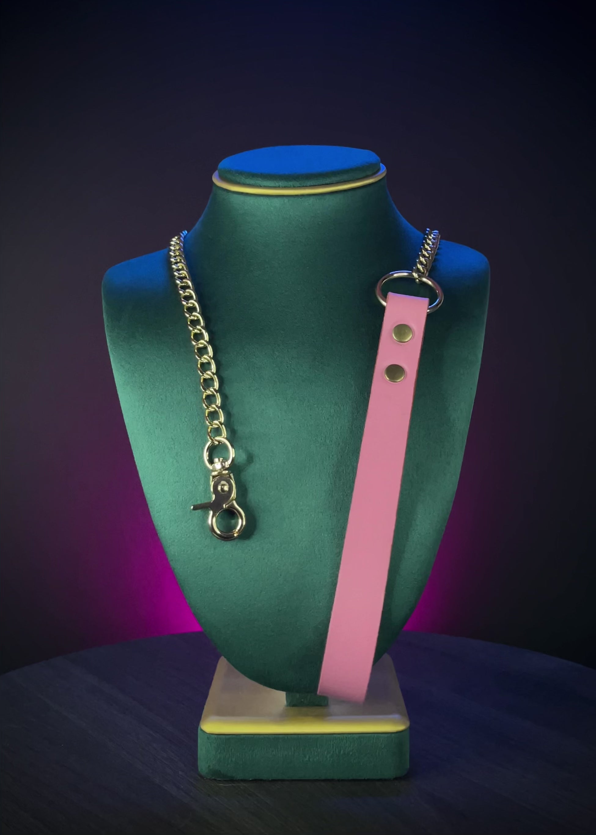 Leather bondage leash 